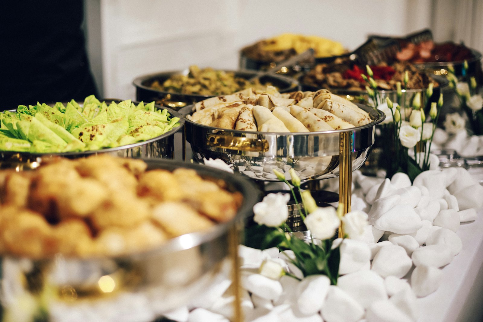 Buffet de catering para un evento