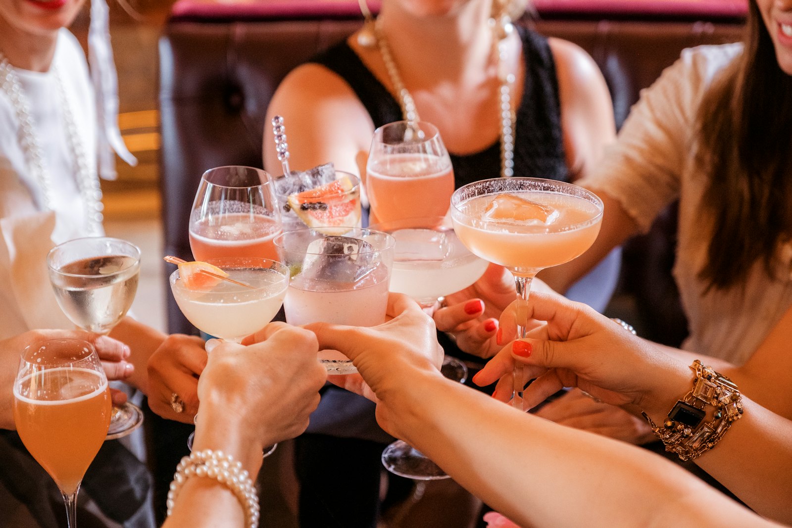 Brindis con cócteles